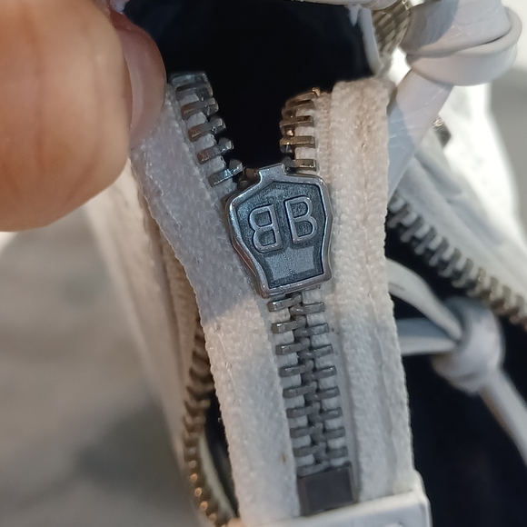 *SOLD* Balenciaga Le Cagole XS Shoulder Bag - Picture 13 of 13